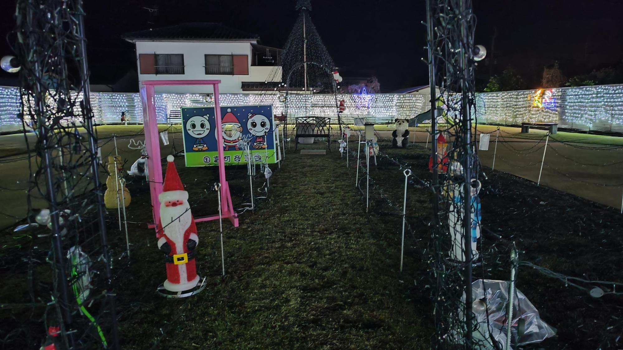 12月15日現在は明かりが灯っています