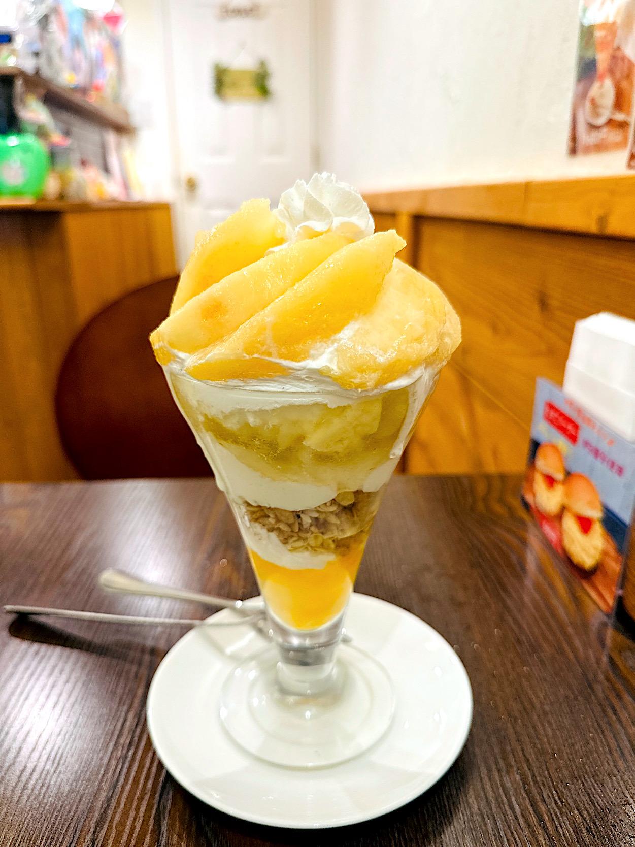 桃づくしパフェ