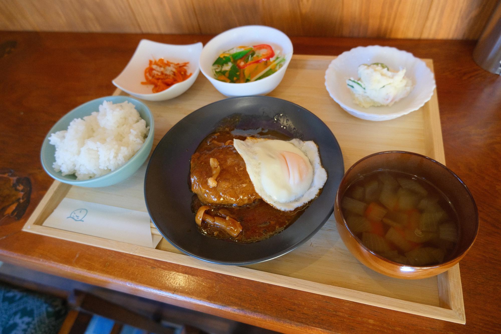 日替わりランチ 1,000円(ドリンク付き1,200円)