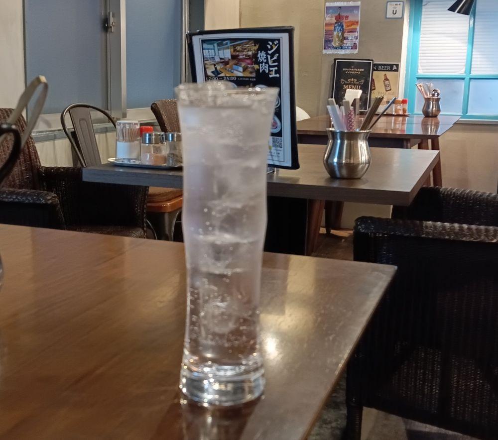 かりゆしジンのソーダ割