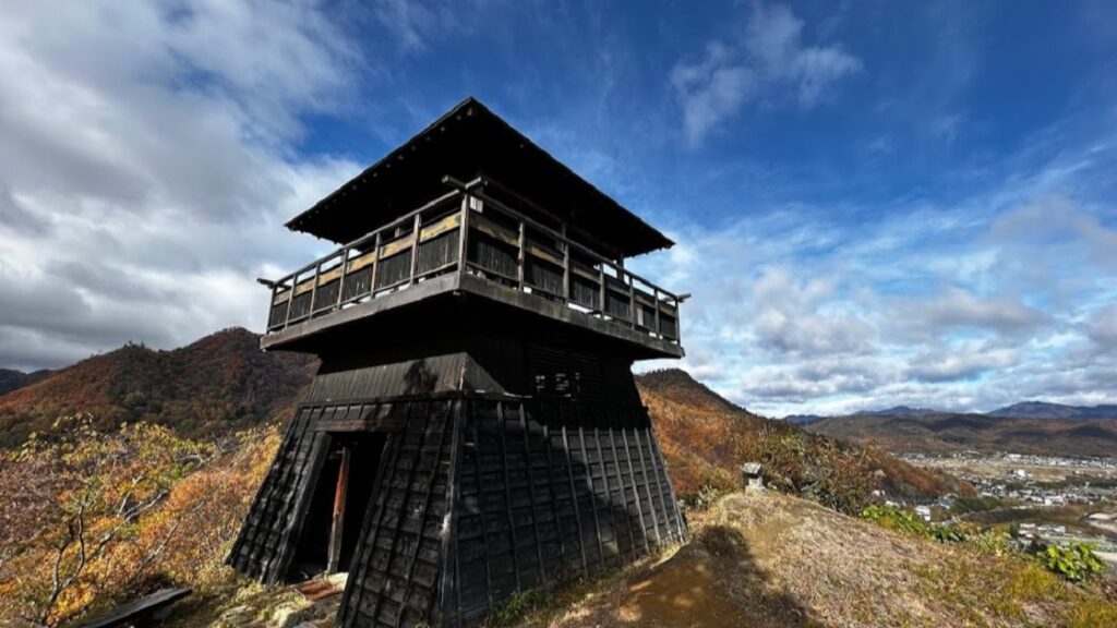 【上田市】冬が来る前に　丸子城跡から秋色の上田をまるっと見渡すプチハイク