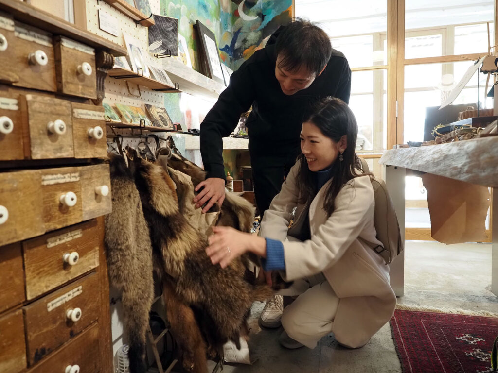 「atelier lab.伝右衛門製作所」を訪れた、トライアルステイ参加者Hさん