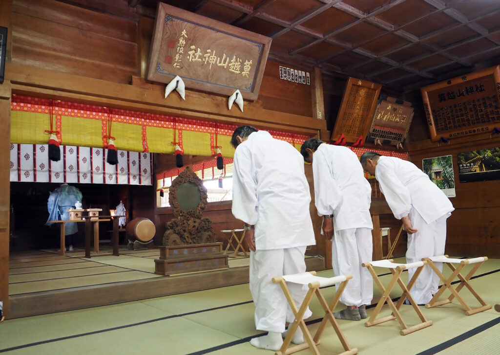 莫越山神社の神酒造り神事