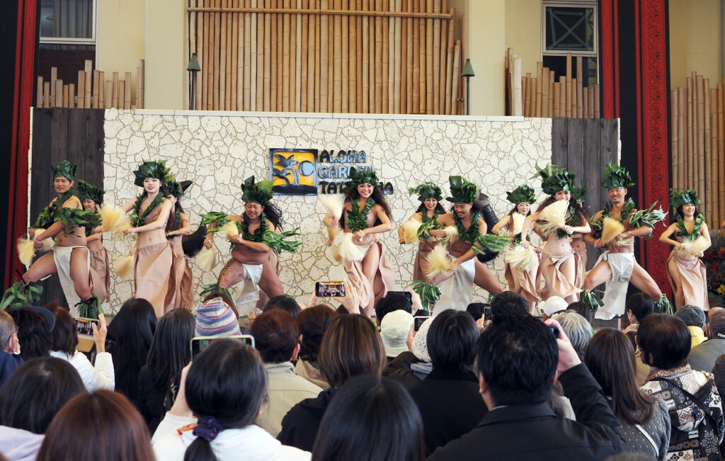 アロハガーデンたてやまでのタヒチアンステージ