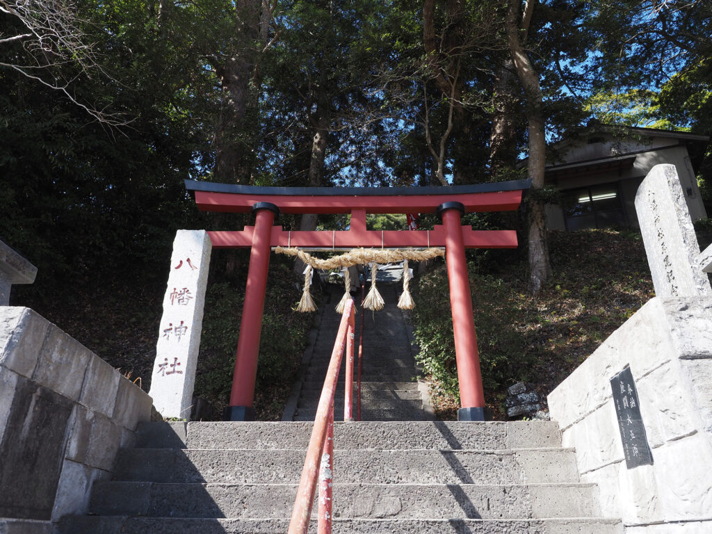 安馬谷の八幡神社