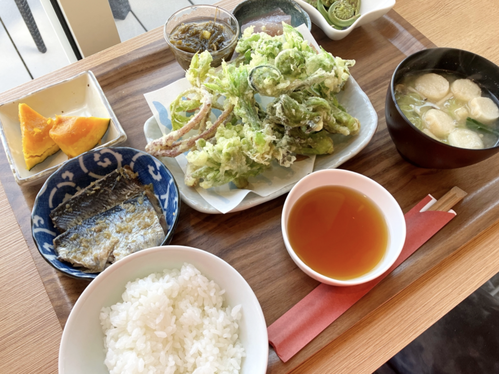 カフェこりとりの定食