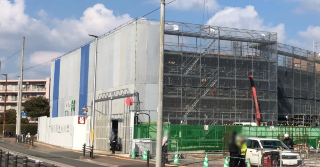 工事中の福岡大学ももち病院1